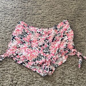 Floral Pink and Black Women's Shorts